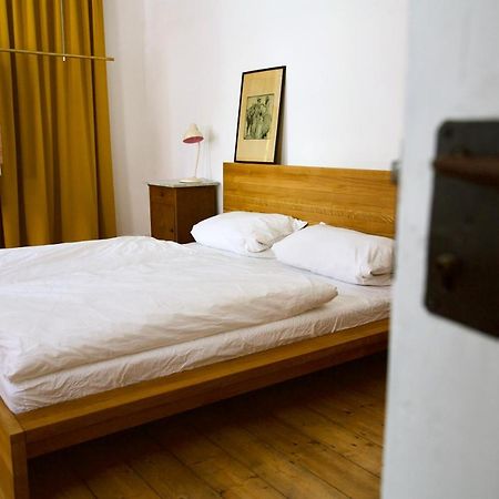 Boutique-Ferienwohnung Im Alten Weinhaus Moser Grünstadt Exterior foto